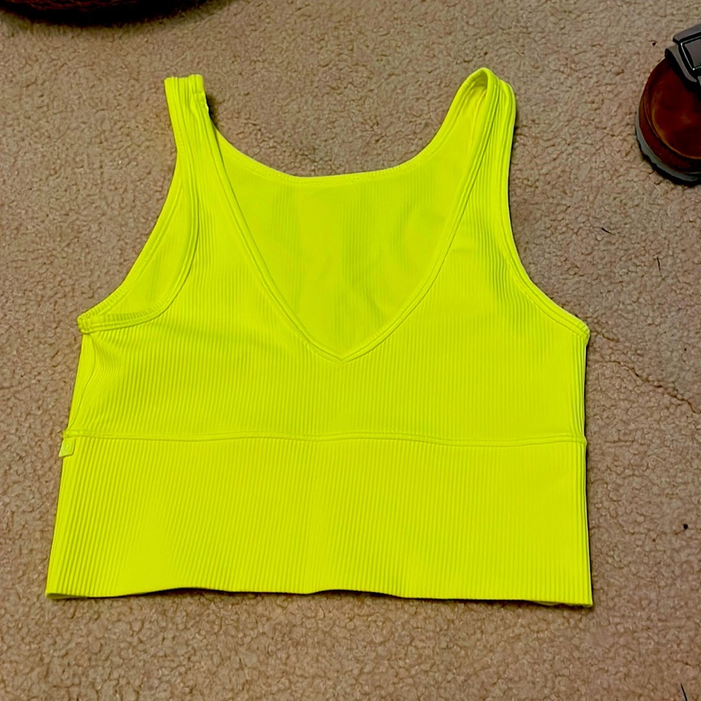 Lululemon power pivot tank